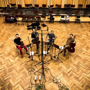 Kwartet smyczkowy w studiu S2, czterech muzyków w sali koncertowej: płyta z naszymi aranżacjami wkrótce